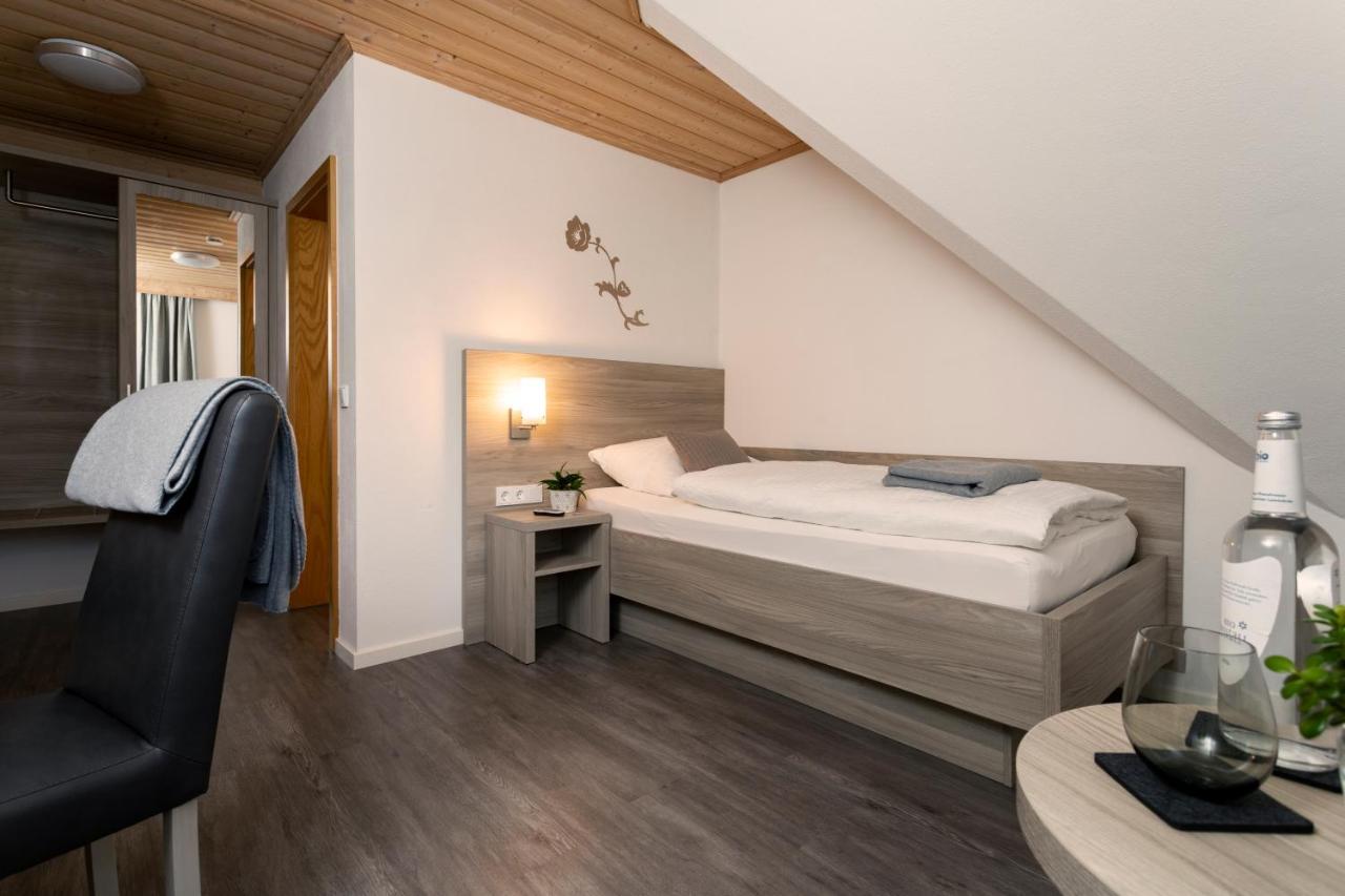 Hotel Am Ludwigskanal Вендельштайн Экстерьер фото