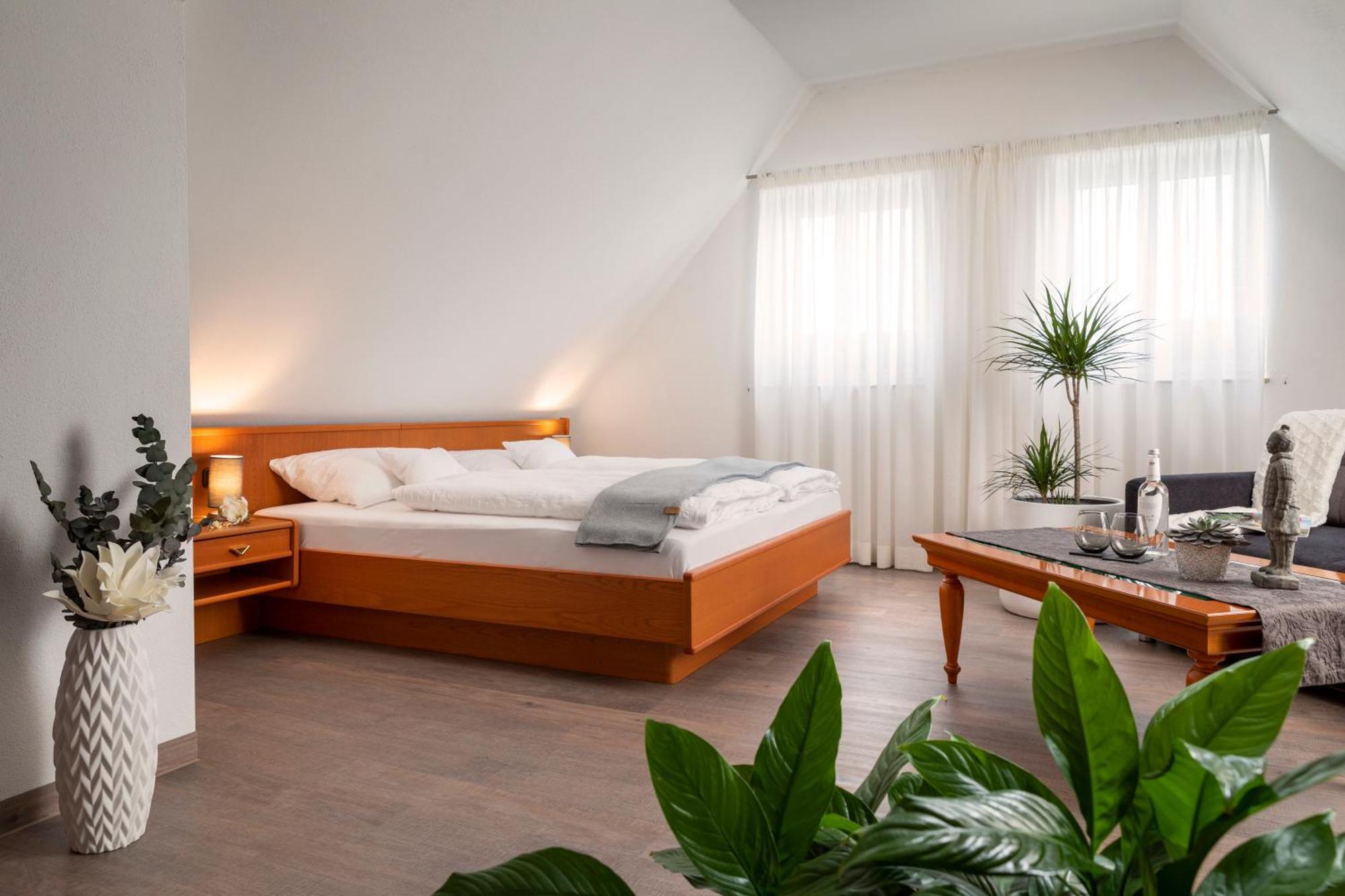 Hotel Am Ludwigskanal Вендельштайн Экстерьер фото